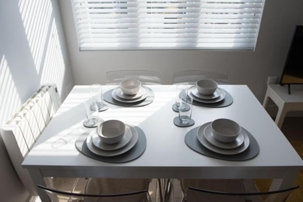 Beautiful, Spacious 1 Bed Flat Brentwood Bagian luar foto