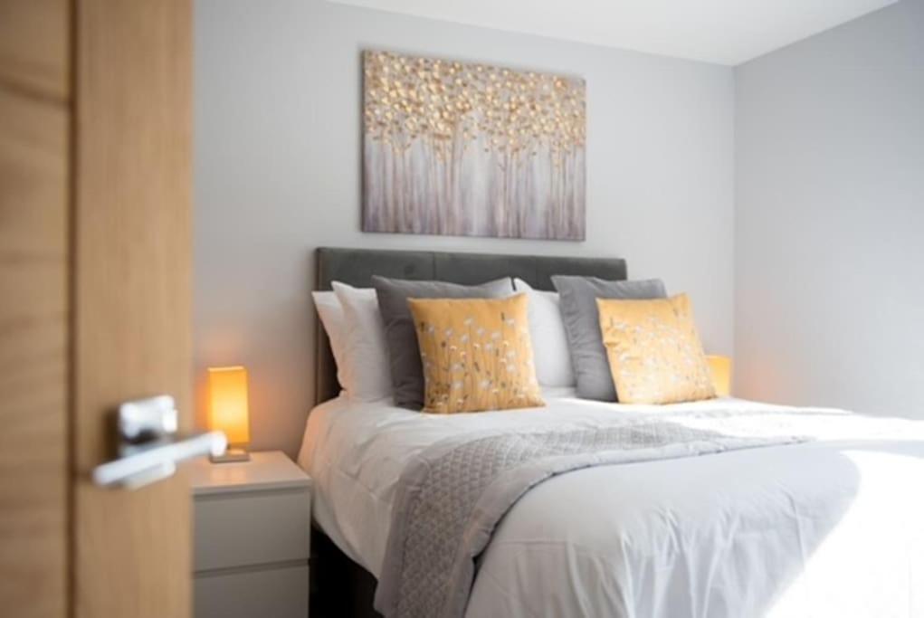 Beautiful, Spacious 1 Bed Flat Brentwood Bagian luar foto